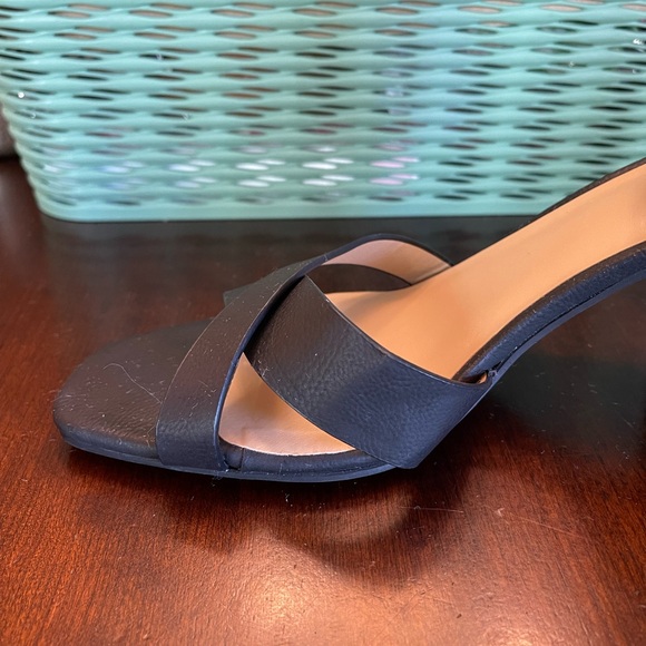 DV Dolce Vita Women's Maggie Heeled Sandal - Picture 6 of 10